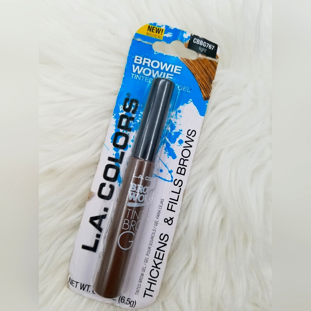 LA Colors Bowie Wowie tinted brow gel. Shade: CBBG767 LIGHT